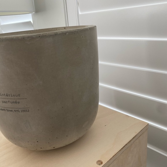 Santal 26 Concrete Candle
LE LABO NEW 🔥NO OFFERS🔥 - Picture 7 of 8